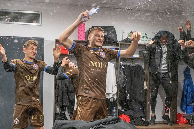 不只是依靠 不只是依靠